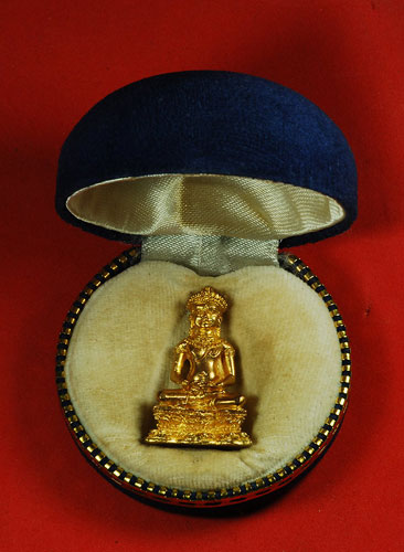 พระกริ่งจอมสุรินทร์ เนื้อทองคำ หมายเลข 92