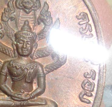 ปรก 8 รอบ หลวงปู่ทิม อุใหญ่ แขนจุด สายฝน นิยมสุดๆ