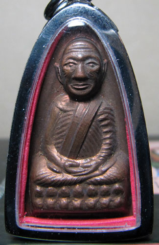 หลวงปู่ทวดหลังเตารีด วัดเอี่ยมวรนุช กรุงเทพฯ ปี 2506 ทองแดงผิวไฟ(กรรมการ)