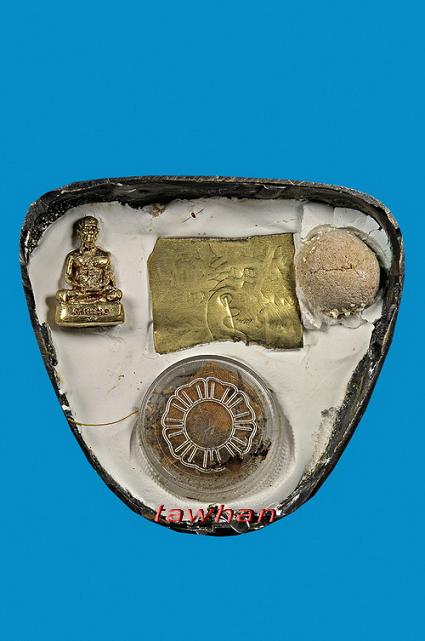 พระบูชาหลวงปู่คำบุ ขนาดหน้าตัก3นิ้ว ปี51