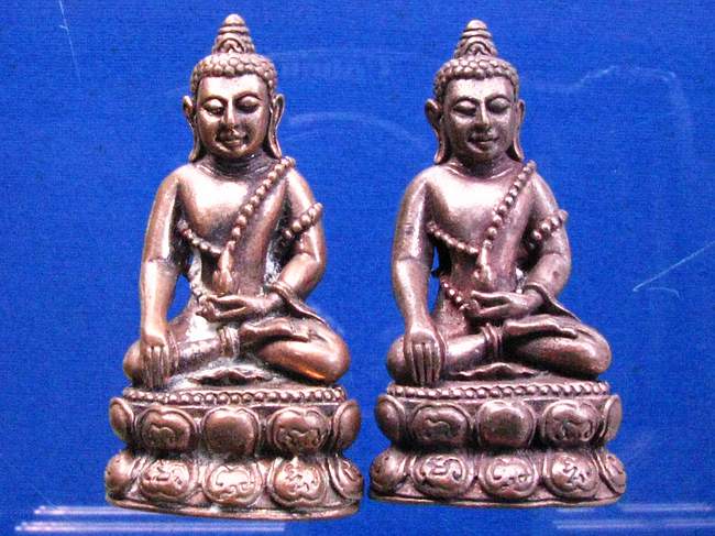 มาเป็นคู่ยกกล่องเดิมๆ พระกริ่งพุทธมงคล รุ่นแรก หลวงตาพวง วัดศีรธรรมาราม จ.ยโสธร
