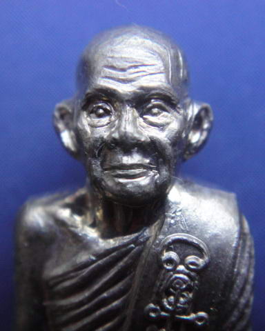 รูปเหมือนปั้มรุ่นแรก เนื้ออัลปาก้า หลวงปู่นาม วัดน้อยชมภู่ จ.สุพรรณบุรี