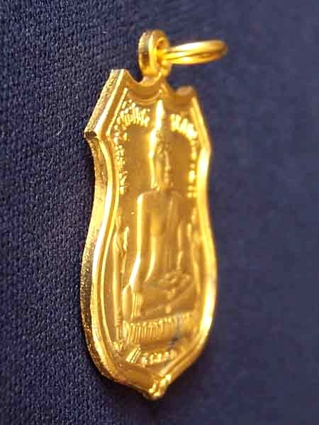 หลวงพ่อโต(พระพุทธไตรยรัตนนายก)