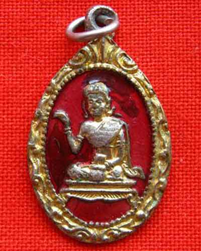 เหรียญนางกวัก หลวงพ่อแพ วัดพิกุลทอง จ.สิงห์บุรี ปี2520กะหลั่ยทอง สภาพแชมป์