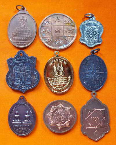24เหรียญดูเอานะเปิดที่ 10 บาท วันหยุดมาลุ้นกันดีกว่าครับ รับประกันตามกฎ