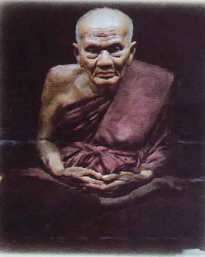 รุ่น๑ หลวงพ่อทวดวัดช้าง นครนายก เนื้อนวะ บล็อค ๗ ( ๑ เล็ก ) ที่วัดให้เช่าหมดแล้ว