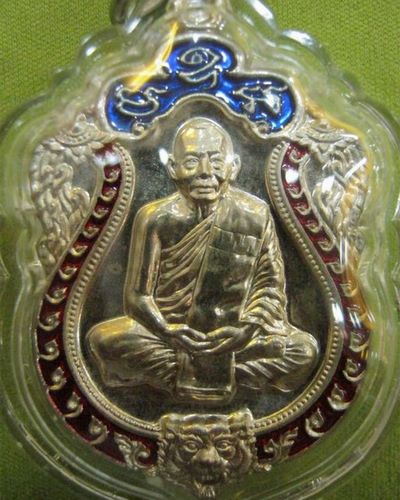 เสมา 6 รอบ หลวงพ่อสาคร วัดหนองกรับ