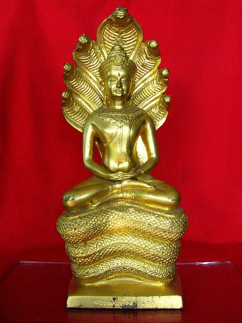 พระบูชา นาคปรก หลวงปู่คร่ำ วัดวังว้า เปียกทองสวยมาก ออกปี 37 