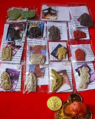 (^๑^) มหกรรมคืนกำไรแด่ชาวเวปพระทุกๆท่าน//***16 ชิ้น 149 บาท/แดง