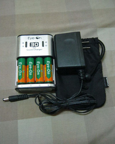 กล้องดิจิตอล Canon PowerShot A490 สภาพ 99% ราคาถูกพร้อมถ่านชาตร์ (ราคาไม่แพงครับ)