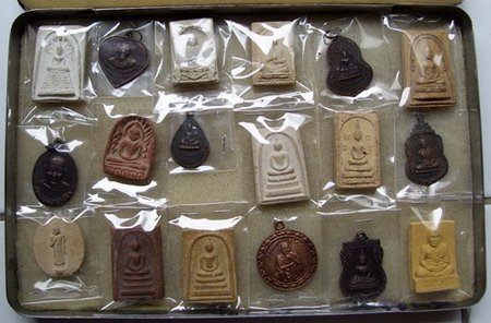 เริ่ม 150 บาท กับ รวมพระเครื่องถูกๆ เหมาไปเลยครับ .......ww10