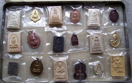 เริ่ม 150 บาท กับ รวมพระเครื่องถูกๆ เหมาไปเลยครับ .......ww26