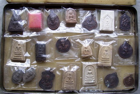 เริ่ม 150 บาท กับ รวมพระเครื่องถูกๆ เหมาไปเลยครับ .......ww22
