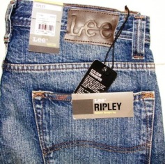 ยีนส์ LEE ใหม่ๆใส่เล่นสักตัวไหมครับ (ลดให้1,111บาทจากราคาป้าย)