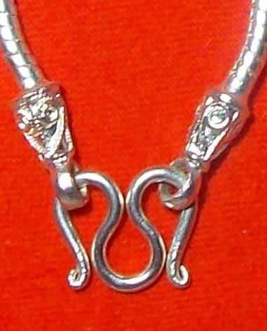 เพื่อคุณจริงๆเลย 4 ///// สร้อยเงินแท้ สามห่วง****++แดง 199 บาท