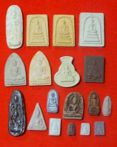 (*p*)1 ***พระแท้ ผง,ว่าน,ดิน (รับประกัน)*** 18 องค์ แดง 151 บาท