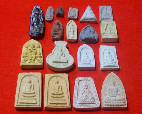 (*p*)3 ***พระแท้ ผง,ว่าน,ดิน (รับประกัน)*** 18 องค์ แดง 153 บาท