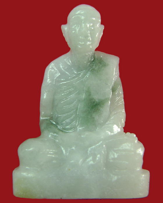 ลอยองค์เนื้อหยก หลวงตาพวง สุขินทริโย