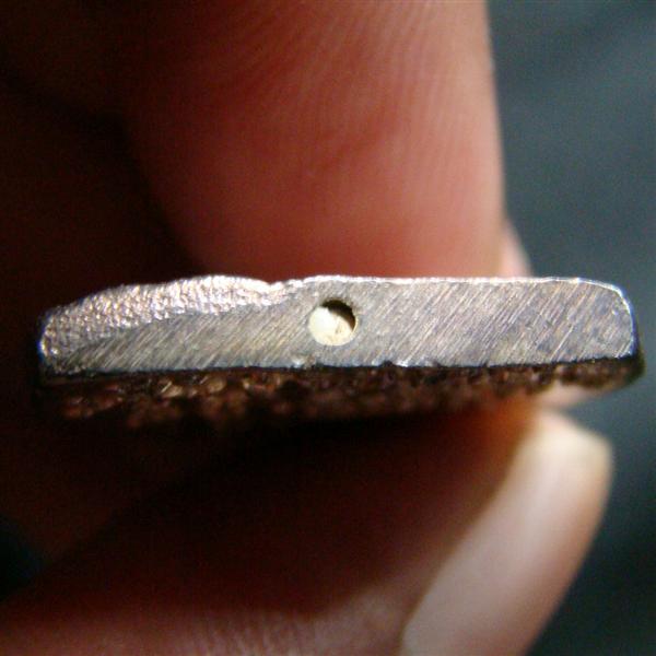 เหรียญเจ้าสัว หลวงพ่อชำนาญ เนื้อเงิน สูงประมาณ 3.5 cm.ตอกโค๊ด-อุดผงใต้ฐานครับ
