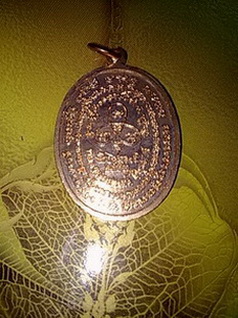 เหรียญปรกไตรมาส เนื้อทองแดง ๘๐๙๘ คัดสวยครับไม่เชื่อมาดู ๓