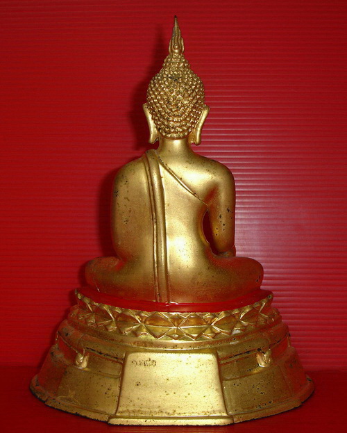 ** พระบูชาหลวงพ่อทอง วัดเขาตะเครา จ.เพชรบุรี รุ่นโสฬส ปิดทองล่องชาดค่ะ **