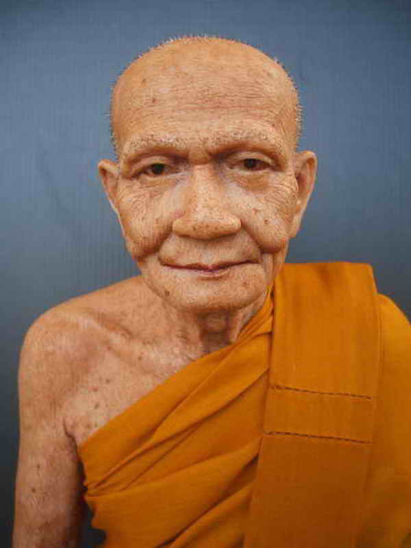 @@@@ รูปหล่อเหมือนหลวงพ่อปาน 9 นิ้ว เหมือนจริงมากๆๆๆครับ@@