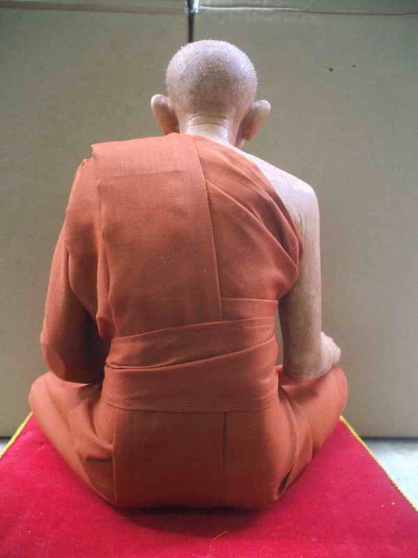 @@@@ รูปหล่อเหมือนหลวงปุ่ศุข 9 นิ้ว เหมือนจริงมากๆๆๆครับ@@