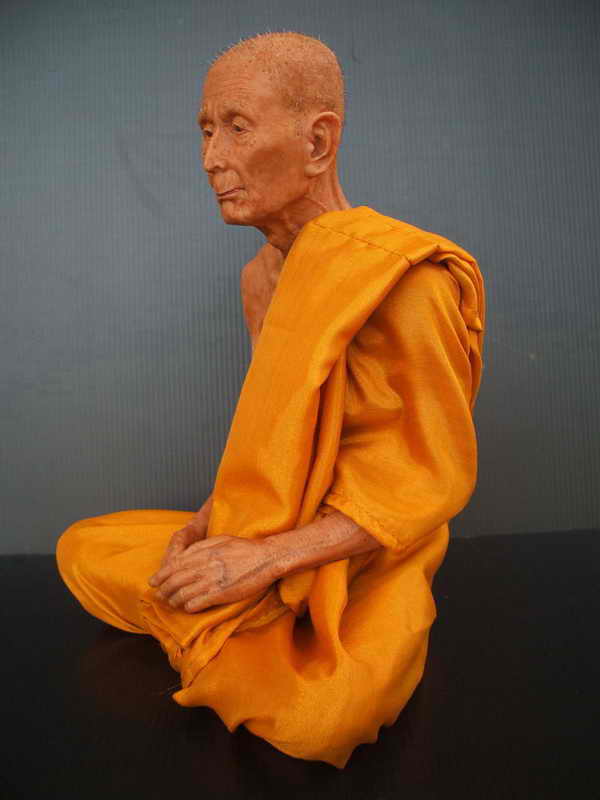 @@@@ รูปหล่อเหมือนหลวงปู่โต๊ะ 9 นิ้ว เหมือนจริงมากๆๆๆครับ@@