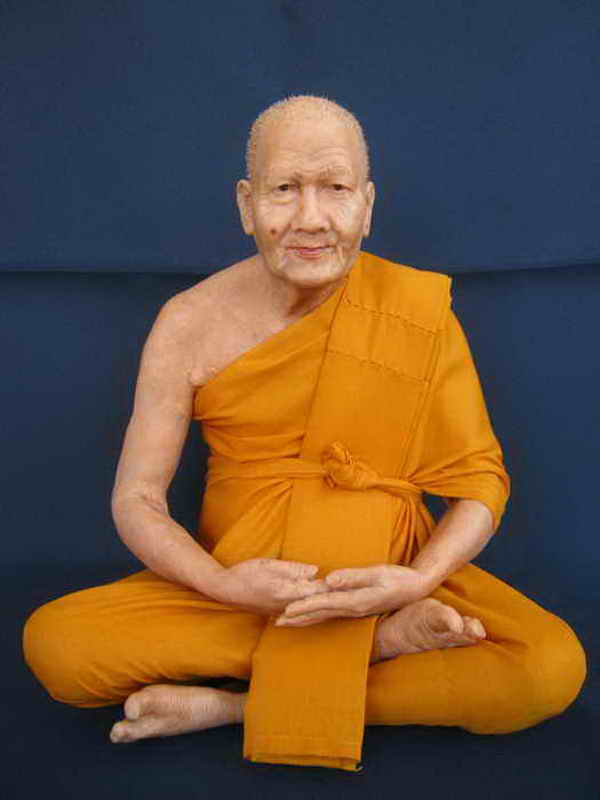 @@@@ รูปหล่อเหมือนหลวงพ่อเปิ่น 9 นิ้ว เหมือนจริงมากๆๆๆครับ@@