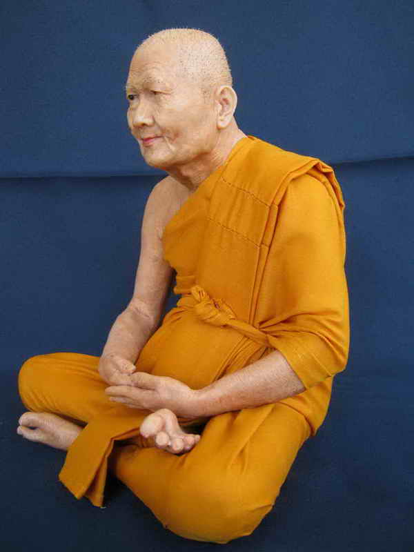 @@@@ รูปหล่อเหมือนหลวงพ่อเปิ่น 9 นิ้ว เหมือนจริงมากๆๆๆครับ@@