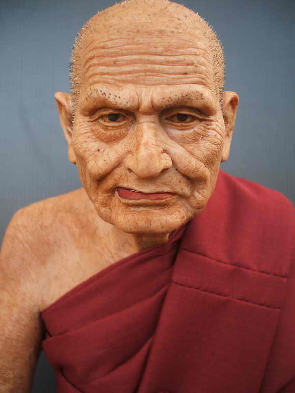 @@@@ รูปหล่อเหมือนหลวงพ่อเงิน 9 นิ้ว เหมือนจริงมากๆๆๆครับ@@
