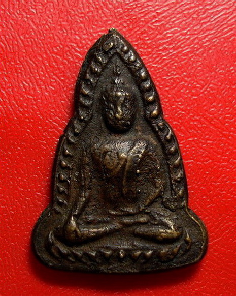 * * ชินราชเข่าจม หลวงพ่อเงิน วัดดอนยายหอม พระสวยมาก ผิวเดิม ๆ เลยค่ะ **