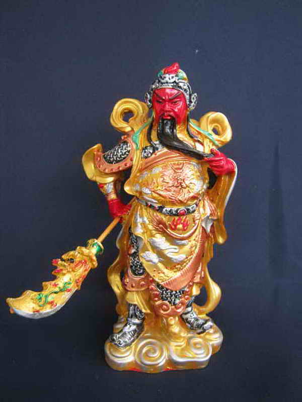 เทพเจ้ากวนอู เนื้อเร่ซิ่น ลงสีสวยงามทั้งองค์ สร้างบารมีเสริมฮวงจุ้ยครับ สูง 10นิ้ว ฐานกว้าง4นิ้ว