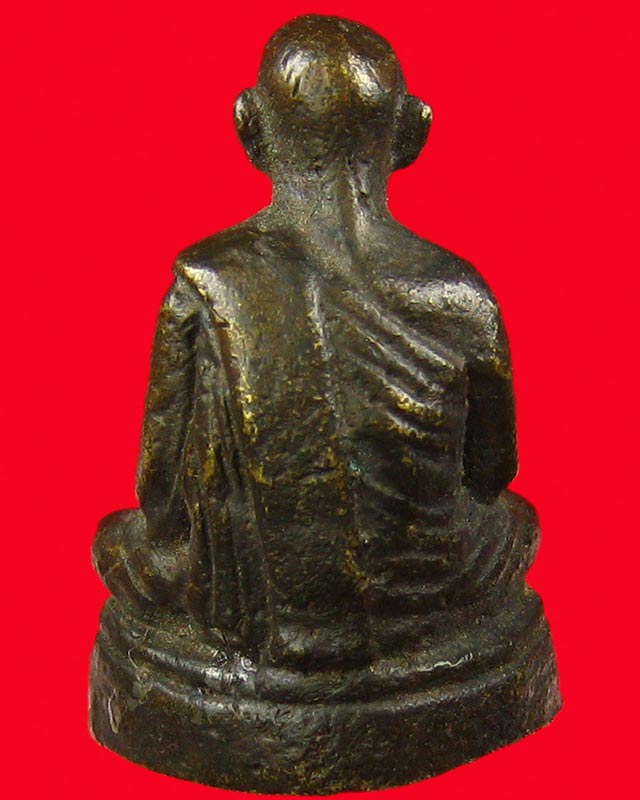 รูปเหมือนหล่ออุดกริ่ง หลวงพ่อขอม วัดไผ่โรงวัว จ.สุพรรณบุรี พ.ศ.2505 รมดำ