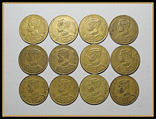 ..เหรียญ 50 สตางค์ปี.2493จำนวน12เหรียญ..