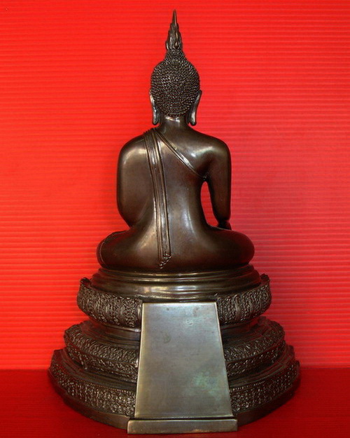 * * พระบูชาหลวงพ่อวัดไร่ขิง จ.นครปฐม หน้าตัก 4 นิ้ว สภาพสวยค ่ะ * *