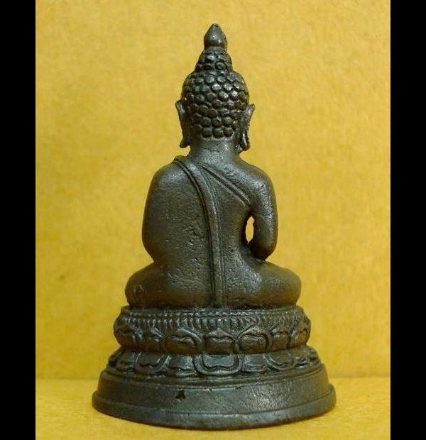 พระพุทธศักดิ์สิทธิ์ ... รุ่นปฐวีธาตุ ... หลวงปู่คำพันธ์ วัดธาตุมหาชัย จ.นครพนม พ.ศ.2536