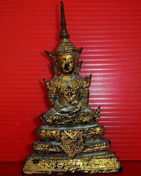* * พระบูชารัตนโกสินทร์ ลงรักปิดทองเดิม สภาพสวยมากค่ะ * *