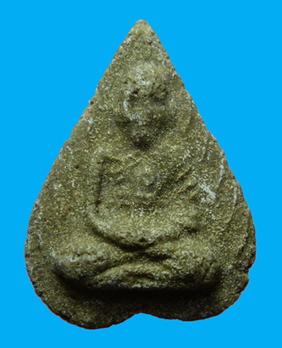 350.- รูปเหมือนใบโพธ์ เนื้อว่าน หลวงพ่อทองอยู่ วัดบางเสร่ จ.ชลบุรี ปี 2503 สภาพคัดสวยคมชัด