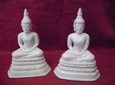พระแก้ว 2 องค์เก่าๆ