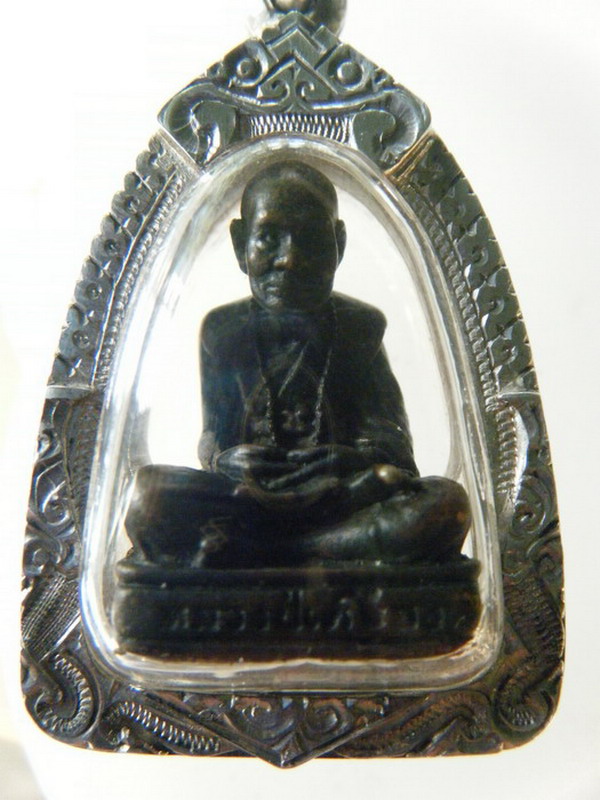 หลวงปู่เครื่อง วัดเทพสิงหาร จ.อุดรธานี รูปหล่อรุ่นแรก