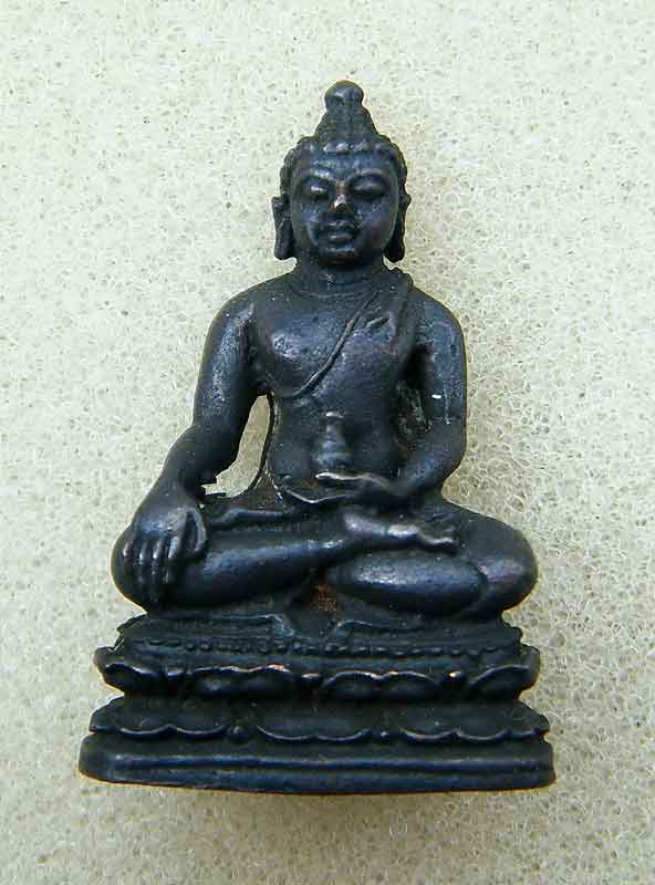 พระกริ่งมหาราช วัดพระเชตุพนฯ ปี 2512 ปลุกเสก 108 คณาจารย์ เนื้อนวะโลหะ