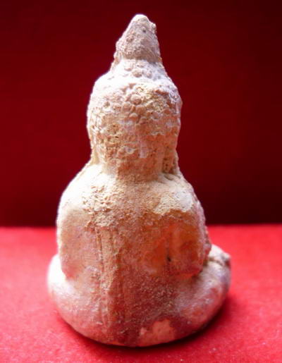 พระกรุเนื้อผง(ปางมารวิชัย) จ.พระนครศรีอยุธยา กว้างประมาณ 2.5 cm สูงประมาณ 3.7 cm เนื้อสวยจัดจ้าน