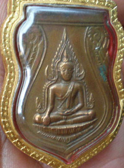 พระพุทธชินราชอกเลาวิหารพระ เนื้อทองฝาบาตร ปี๑๖ เลี่ยมทอง 