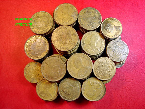 เหรียญหมุนเวียน50สต.100เหรียญ25สต.100เหรียญสภาพใช้แล้ว(เหรียญละบาท)