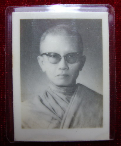 ภาพถ่ายหลังยันต์ หลวงพ่อกัสสปมุณี วัดปิปผลิวนาราม อ.บ้านค่าย จ.ระยอง