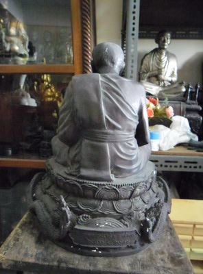 หลวงปู่ทวดเหยียบน้ำทะเลจืดสำนักพทธประทีปอ. เชียงดาว จ.เชียงใหม่  9 นิ้ว