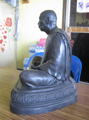 หลวงปู่ทิมวัดระหารไร่ 9 นิ้ว(ฉลองหุ่นขี้ผึ้งปี 37)