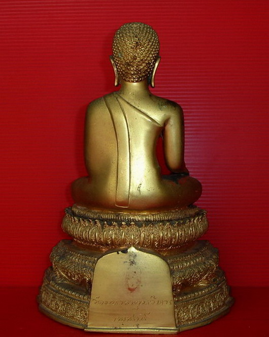 ** พระบูชาพระศรีอาริย์ วัดมหาธาตุวรวิหาร จ.เพชรบุรี กะไหล่ทอง สวยมากค่ะ **