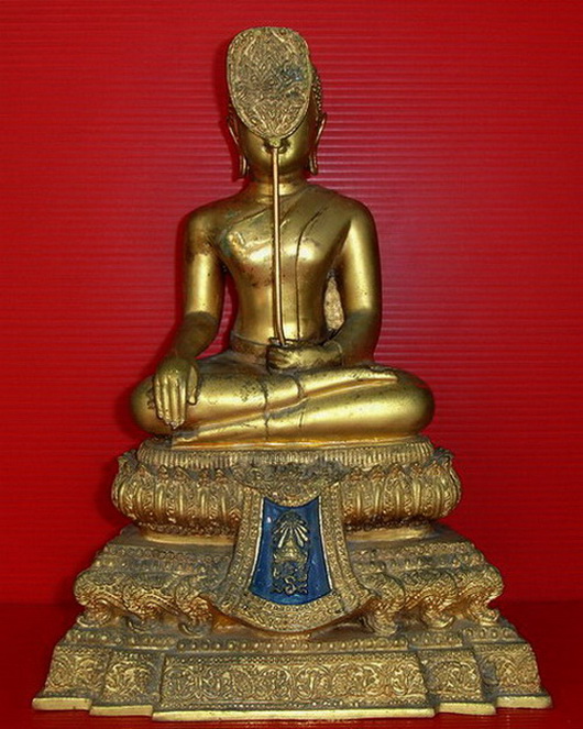 ** พระบูชาพระศรีอาริย์ วัดมหาธาตุวรวิหาร จ.เพชรบุรี กะไหล่ทอง สวยมากค่ะ **